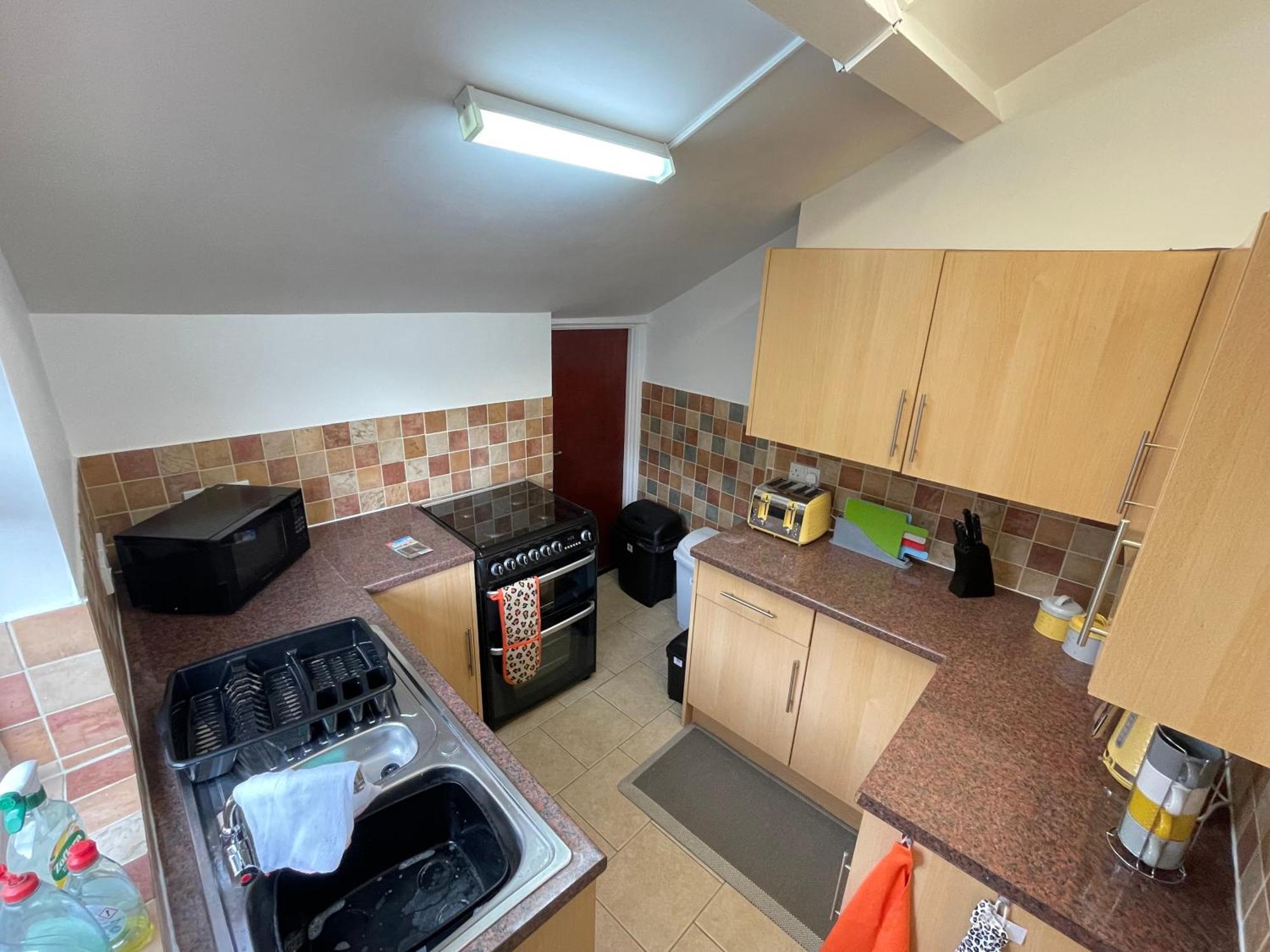 Beanies Lornestreet Four Bed House Apartment สวินดอน ภายนอก รูปภาพ